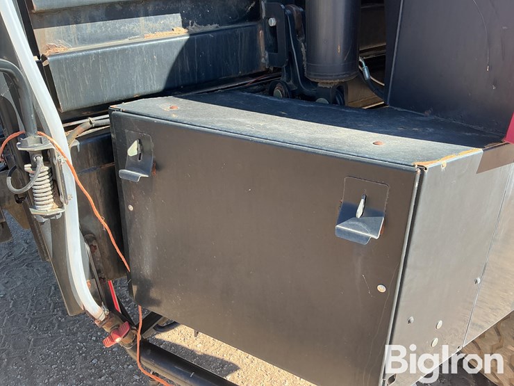 2010-new-holland-bb9080-image-19