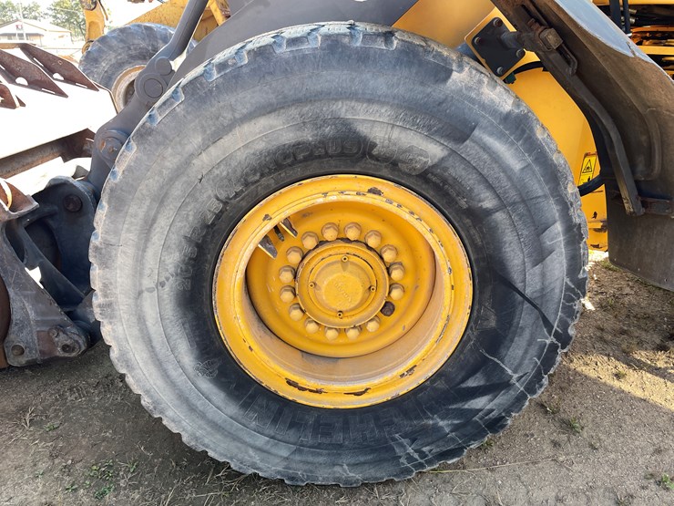 2015-volvo-l70h-image-7