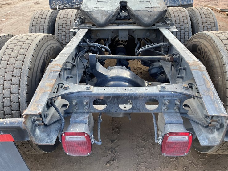 2007-international-8600-image-12