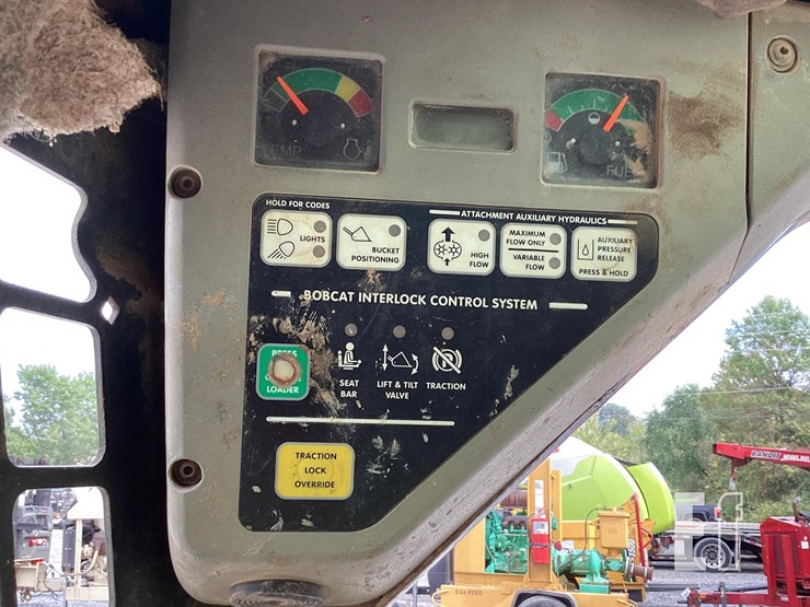 2007-bobcat-t190-image-17