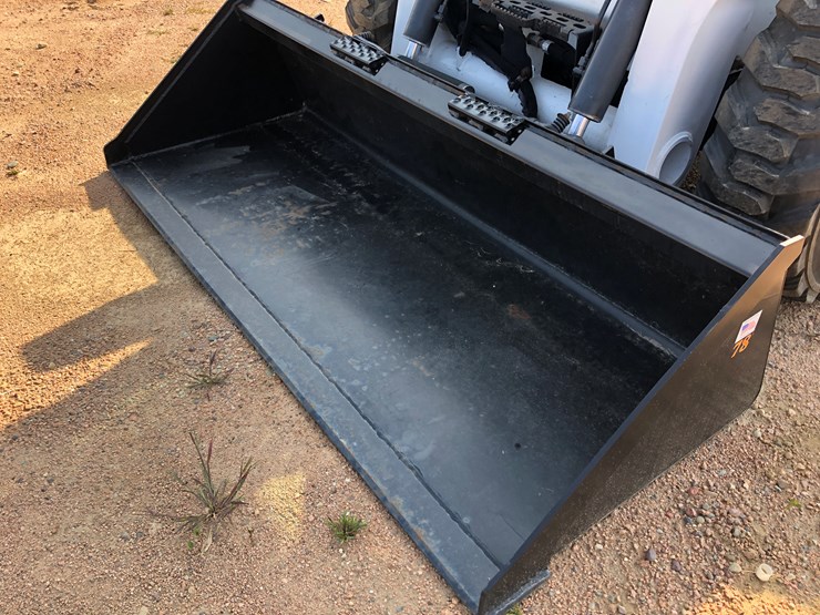 2014-bobcat-s650-image-26