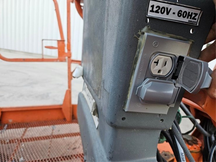 2003-jlg-450a-image-19