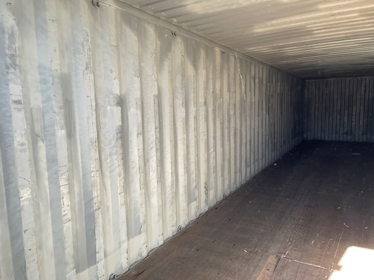 #3188-•-40'-standard-height-shipping-container-image-7