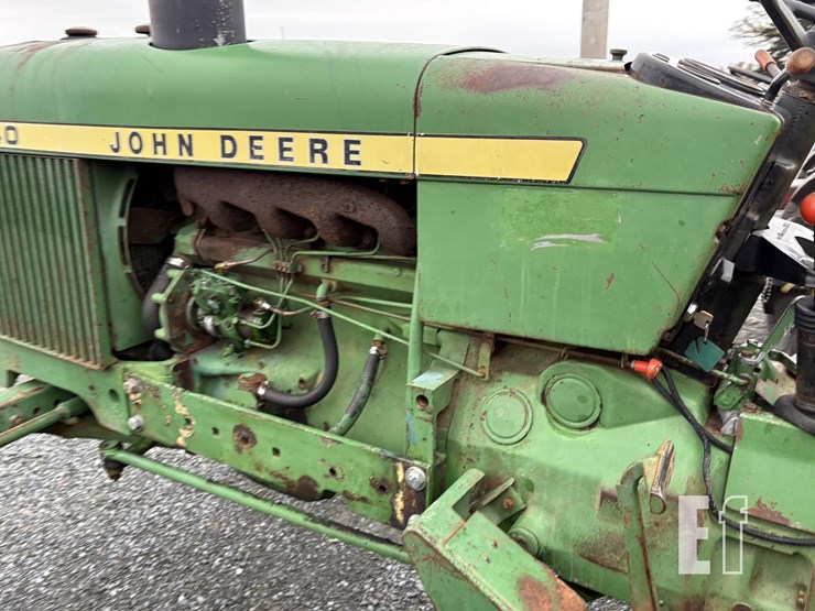 1979-john-deere-2440-image-13