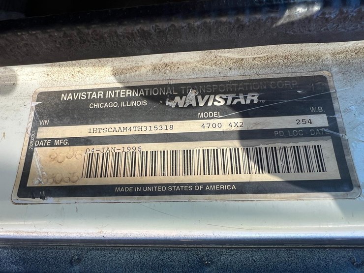 1996-international-4700-image-30