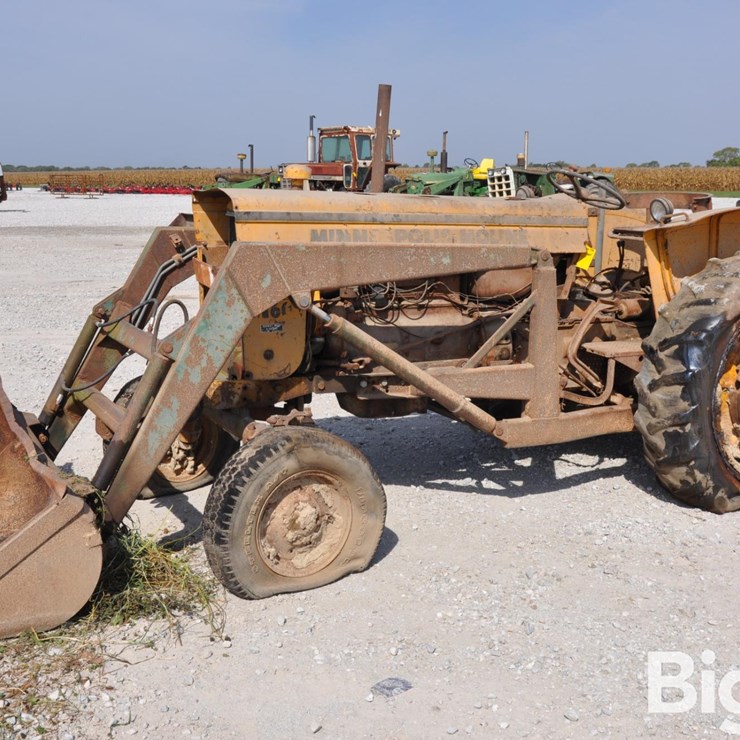 MINNEAPOLIS MOLINE M602