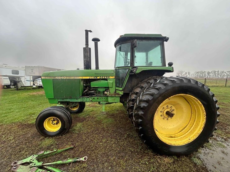 john-deere-4840-image-6