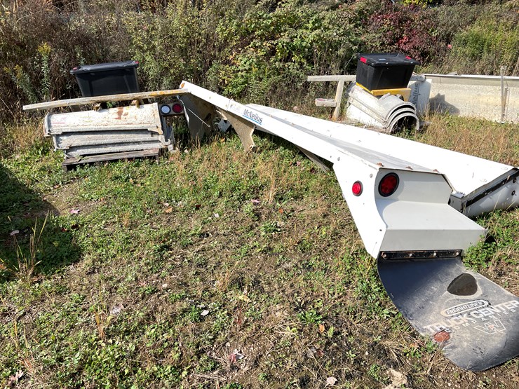 #3374-•-mcneilus-cement-mixer-drum-with-chutes-and-controls-image-16