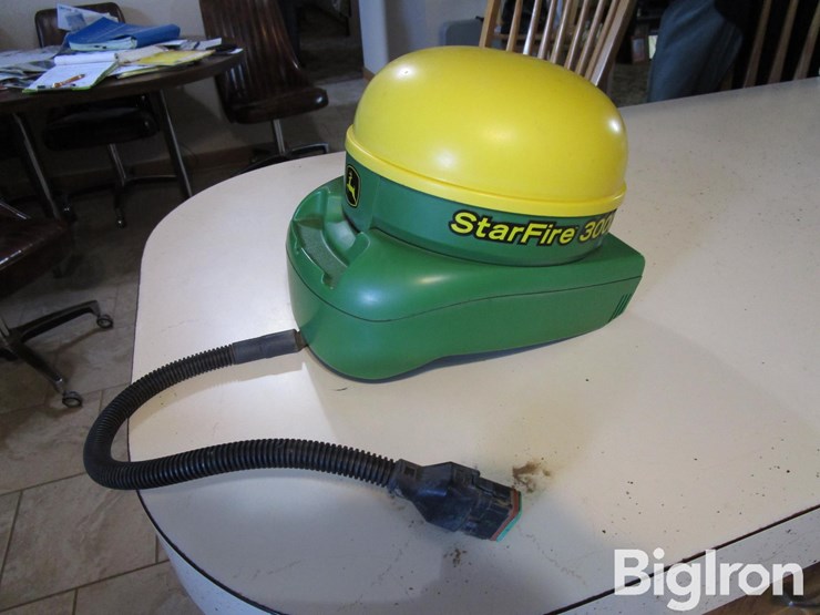 john-deere-3000-image-1