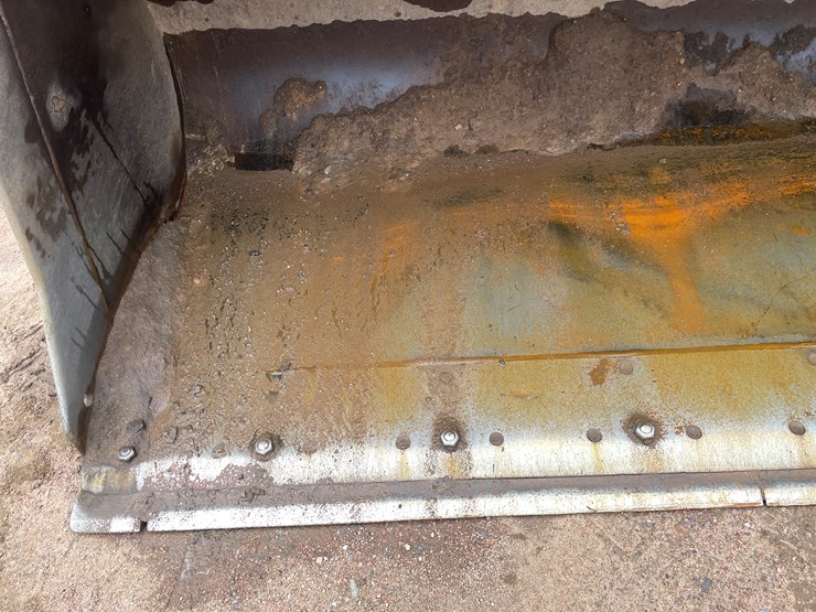 2011-case-821f-image-21