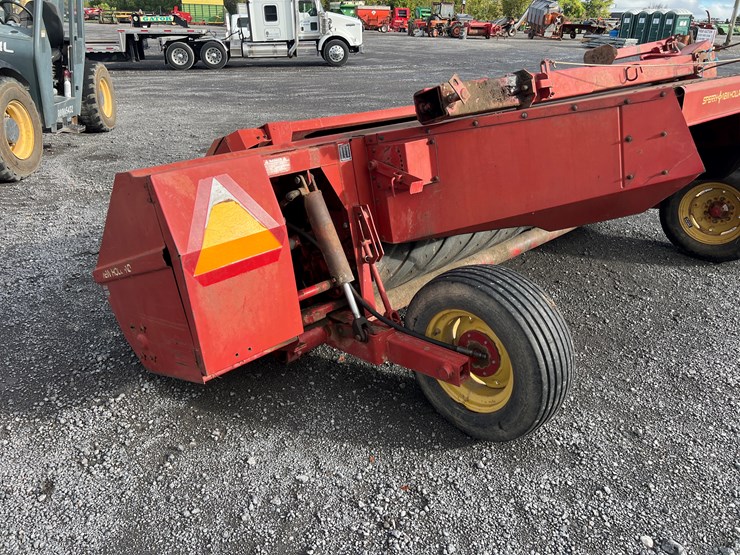 new-holland-489-image-4