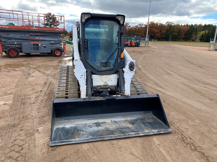 2014-bobcat-t650-image-2