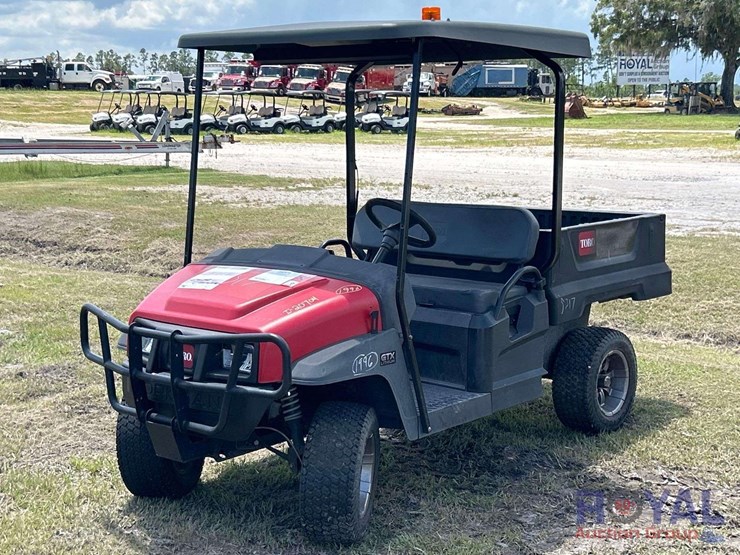 2022-toro-workman-07921-electric-utility-cart-image-1