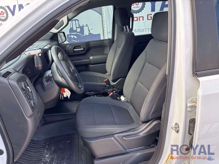 2022-chevrolet-1500-image-16