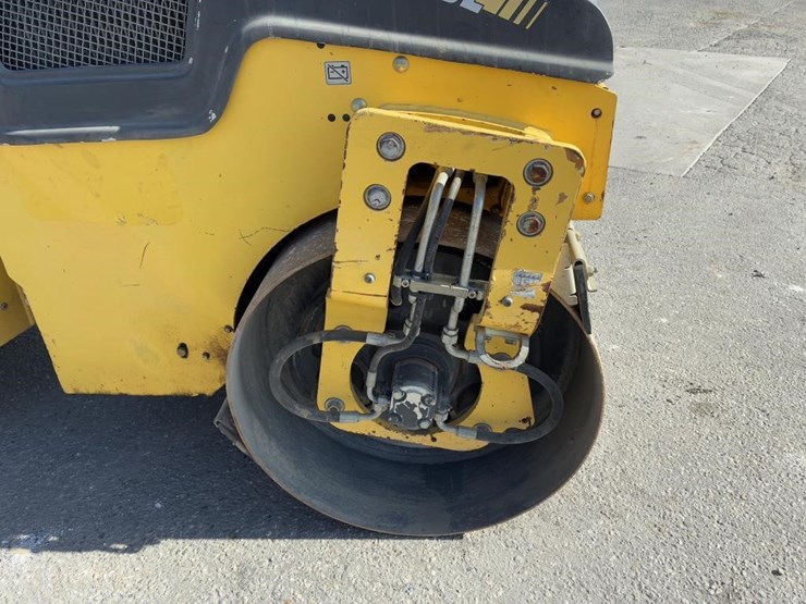 2017-bomag-bw120-image-7