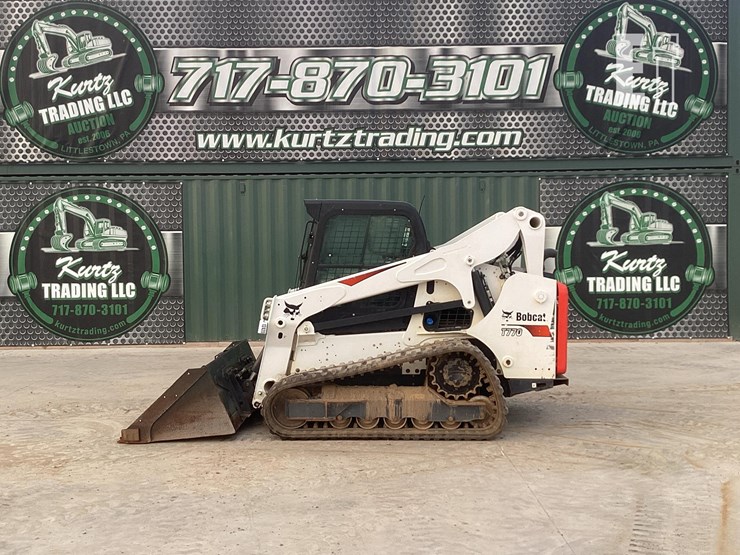 2022-bobcat-t770-image-1