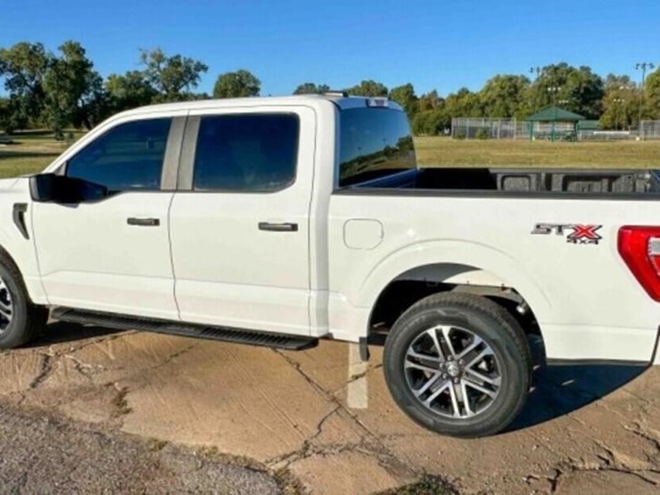 2023-ford-f150-image-2