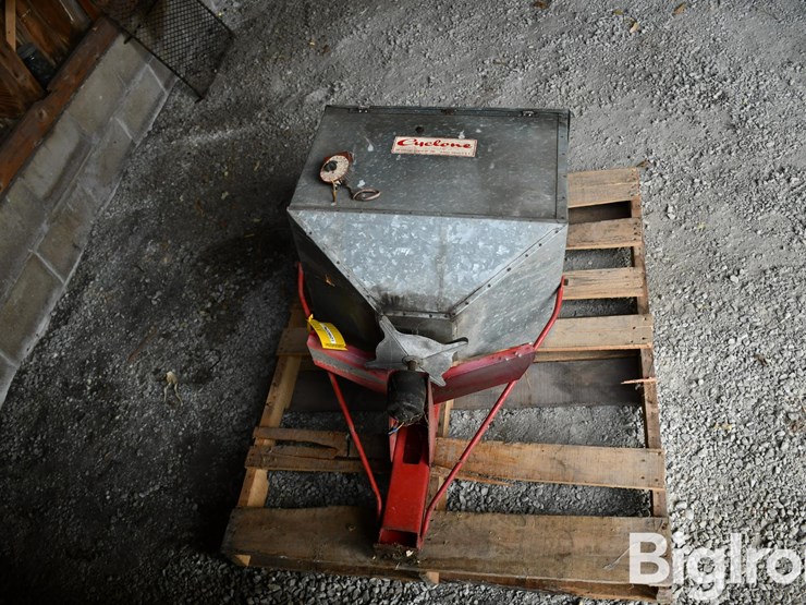 cyclone-spreader-image-2