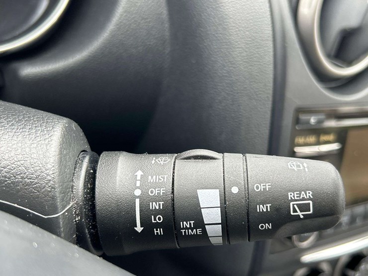 2014-nissan-rogue-image-15