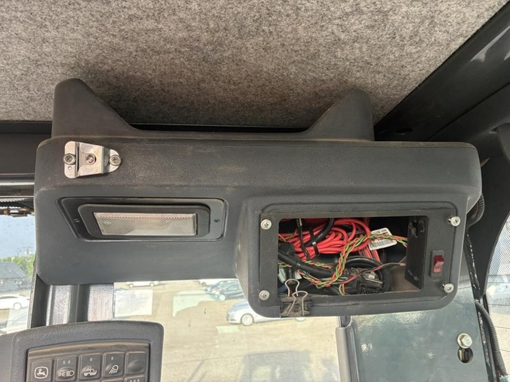 2008-deere-772d-image-28