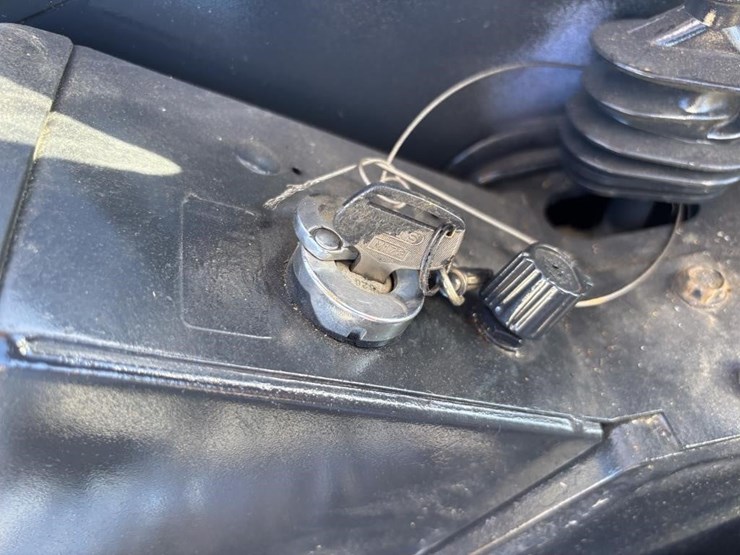 komatsu-pc12uu-2-image-24