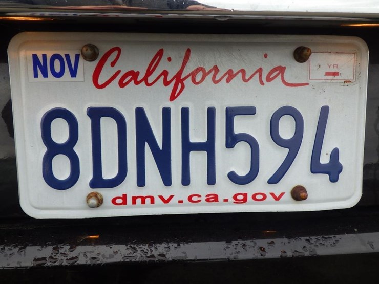 2012-volvo-xc90-image-17