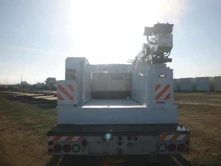 2011-international-durastar-4300-image-6