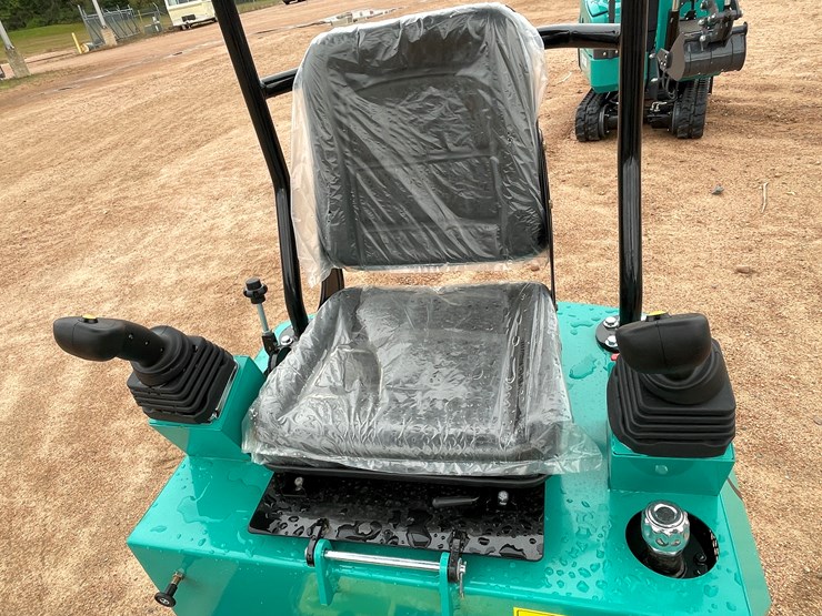 #1697-•-agt-mh12rx-mini-excavator-image-18