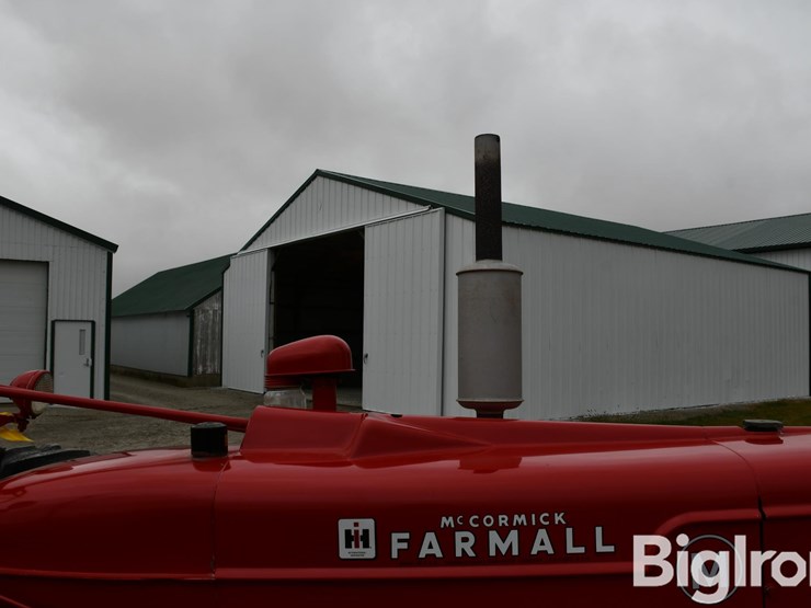 1951-farmall-m-2wd-tractor-image-12