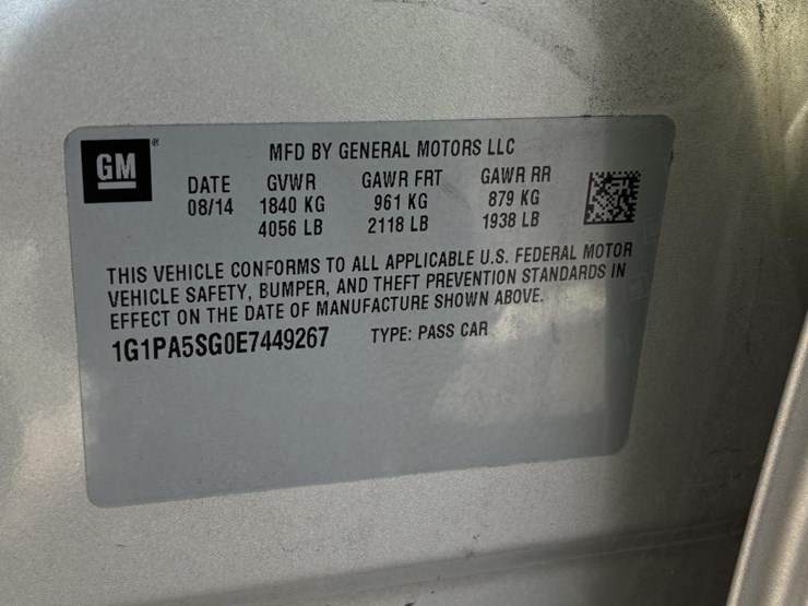 2014-chevrolet-cruze-sedan-image-17