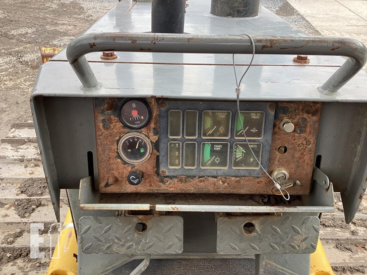 1997-komatsu-d32p-1-image-16