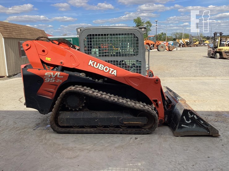 2017-kubota-svl95-2-image-5