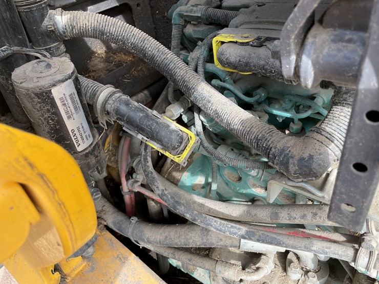 2015-volvo-l70h-image-98