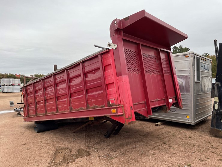 #3192-•-dump-box-take-off-image-1