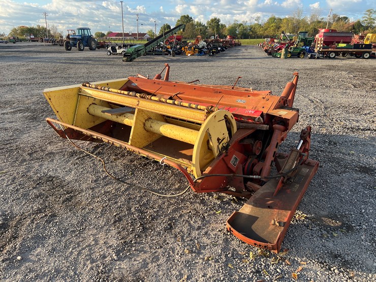 new-holland-472-image-1