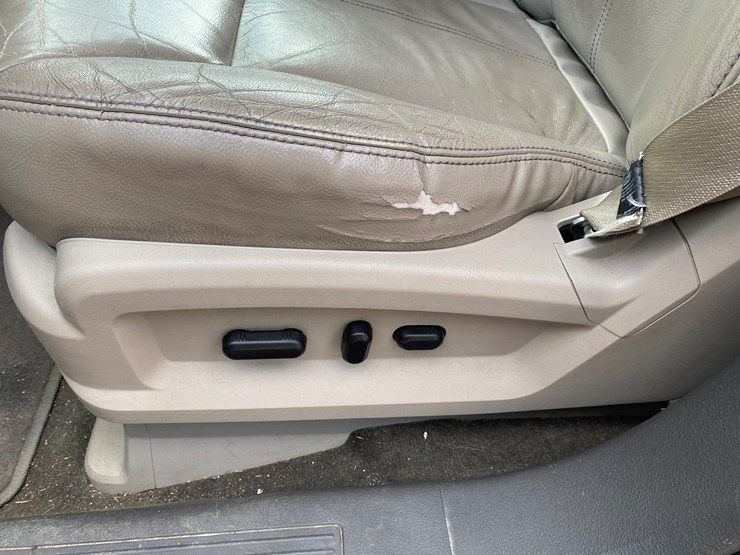 2013-ford-edge-image-69