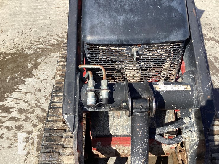 2014-toro-dingo-tx427w-image-11