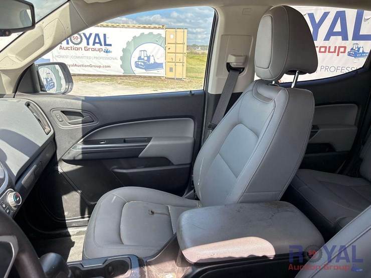 2021-chevrolet-colorado-image-25