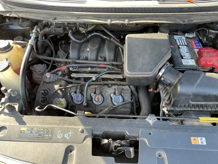 2013-ford-edge-image-35