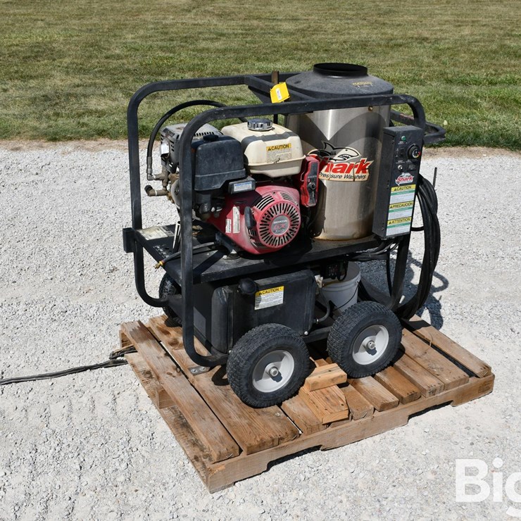 Shark 1.110-056.0 Portable Power Washer