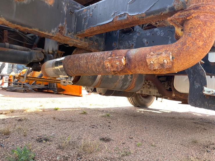 2006-international-7400-image-22