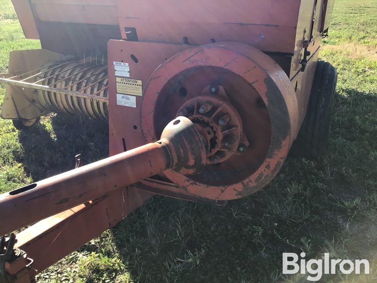 new-holland-425-image-13