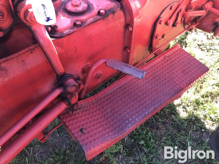 1946-ford-8n-image-13