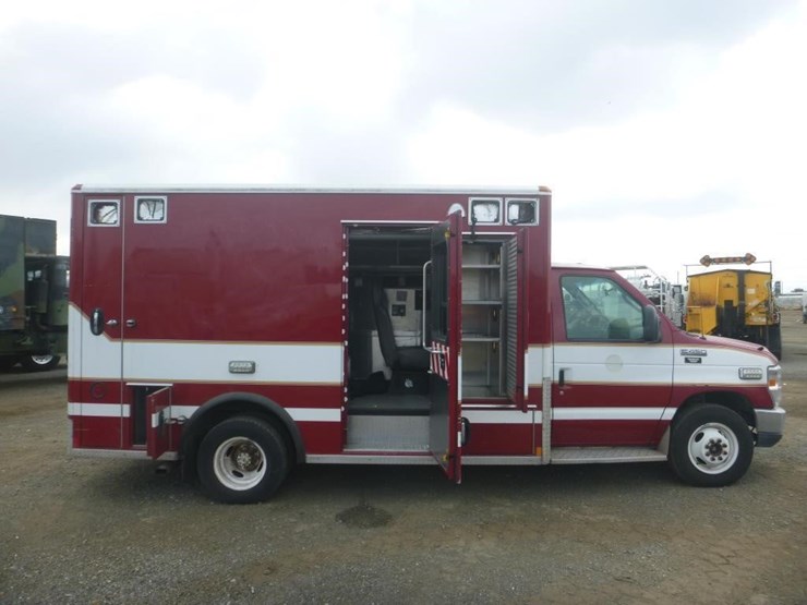 2008-ford-e450-image-7