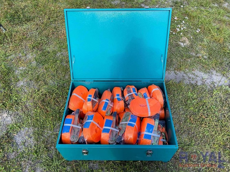 box-of-transport-ratchet-straps-image-1