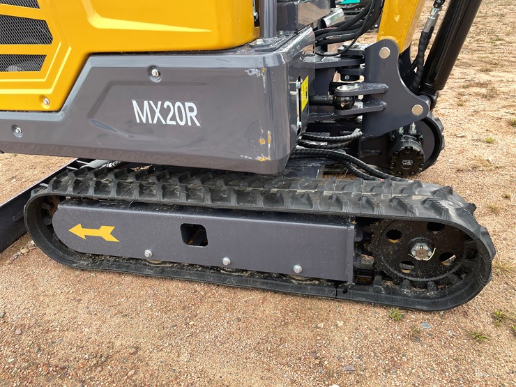 #1796-•-agt-mx20r-mini-excavator-image-12