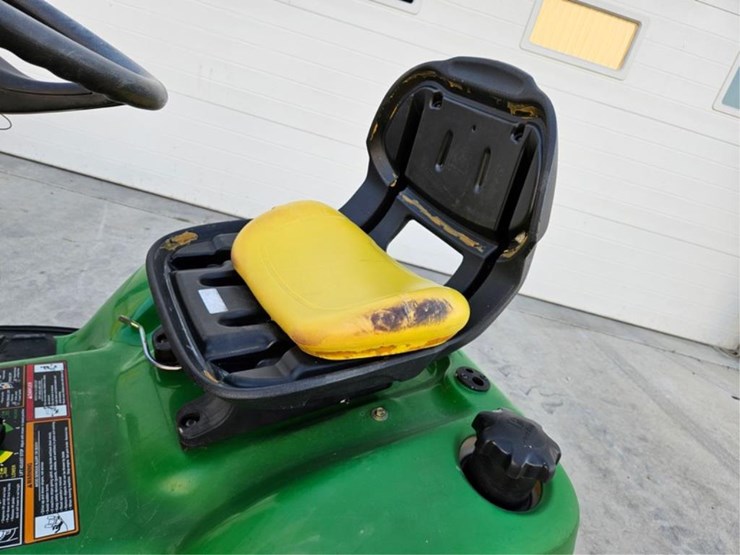 john-deere-x300-image-23