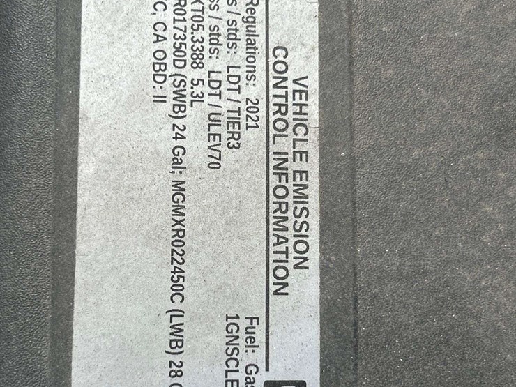 2021-chevrolet-tahoe-image-10