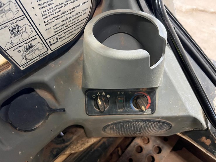 2016-bobcat-t650-image-24