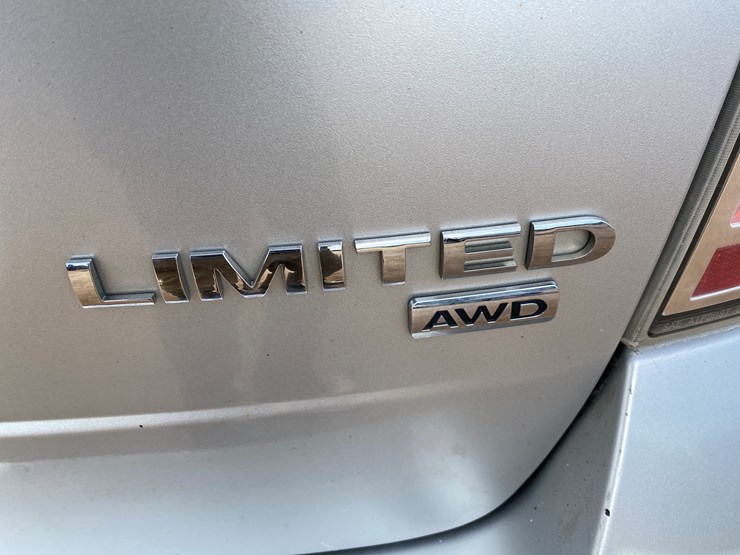 2010-ford-edge-image-25